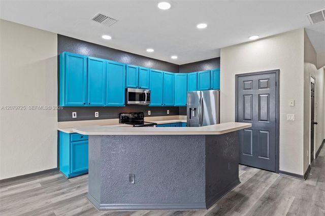 1522 Summergate Drive, Valrico, FL 33594