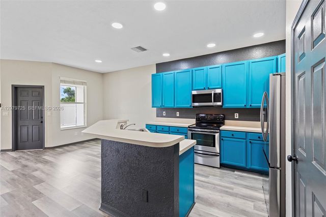 1522 Summergate Drive, Valrico, FL 33594