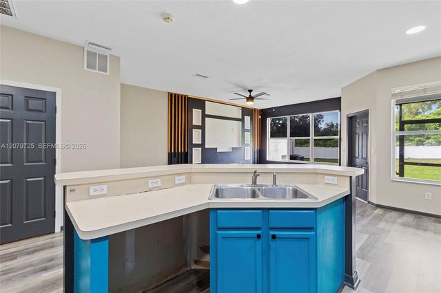 1522 Summergate Drive, Valrico, FL 33594
