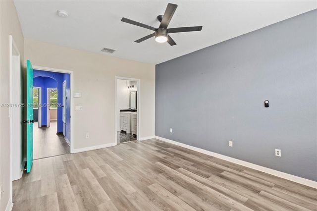 1522 Summergate Drive, Valrico, FL 33594