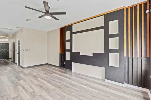 1522 Summergate Drive, Valrico, FL 33594