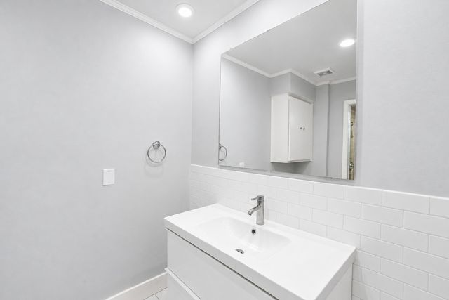 10727 Villager Road C, Dallas, TX 75230