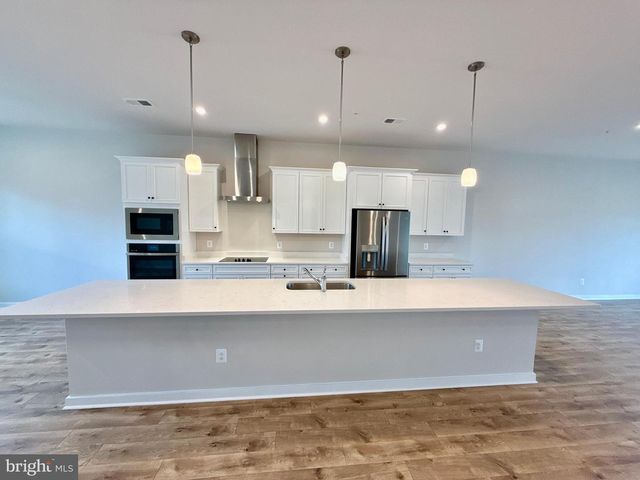 16336 CONNORS WAY #8, Rockville, MD 20855