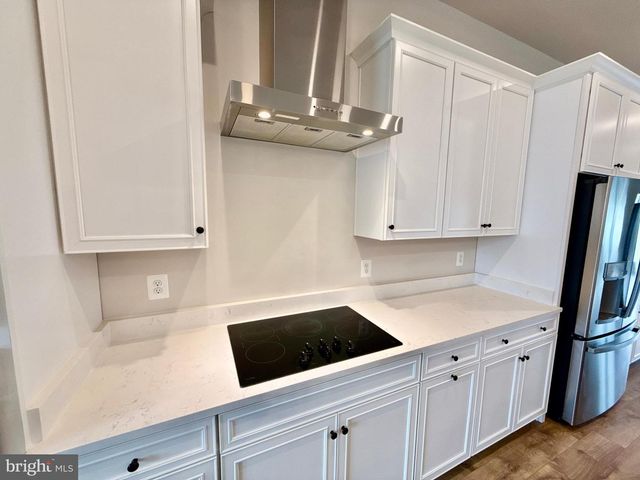 16336 CONNORS WAY #8, Rockville, MD 20855