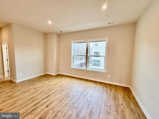 16336 CONNORS WAY #8, Rockville, MD 20855