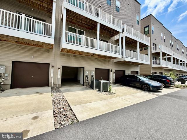 16336 CONNORS WAY #8, Rockville, MD 20855