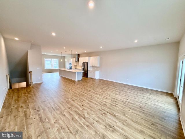 16336 CONNORS WAY #8, Rockville, MD 20855