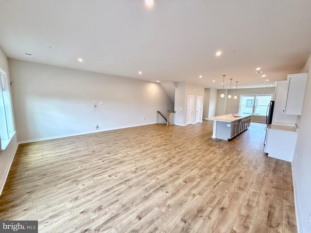 16336 CONNORS WAY #8, Rockville, MD 20855