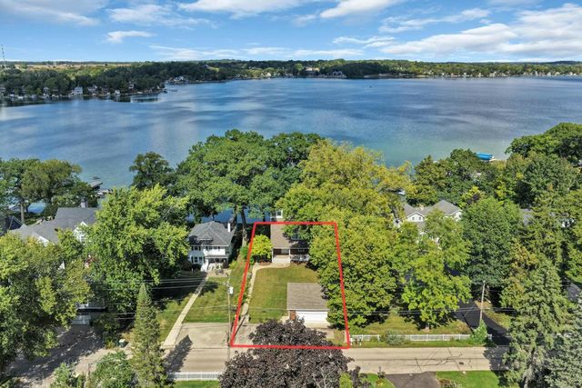 134 W Park DRIVE, Twin Lakes, WI 53181
