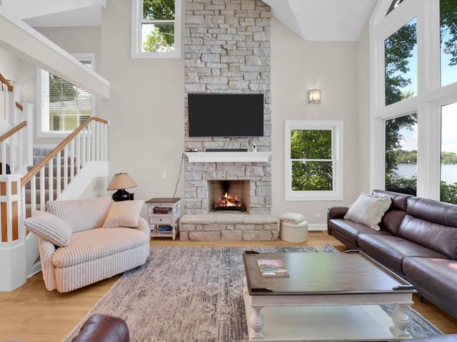 134 W Park DRIVE, Twin Lakes, WI 53181