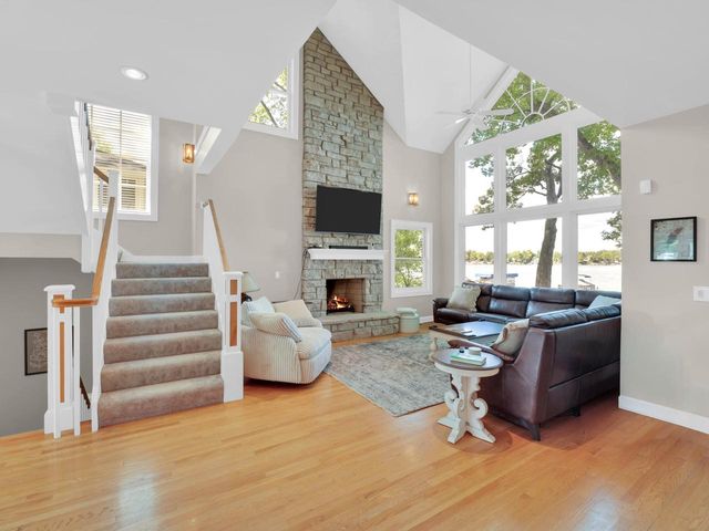 134 W Park DRIVE, Twin Lakes, WI 53181