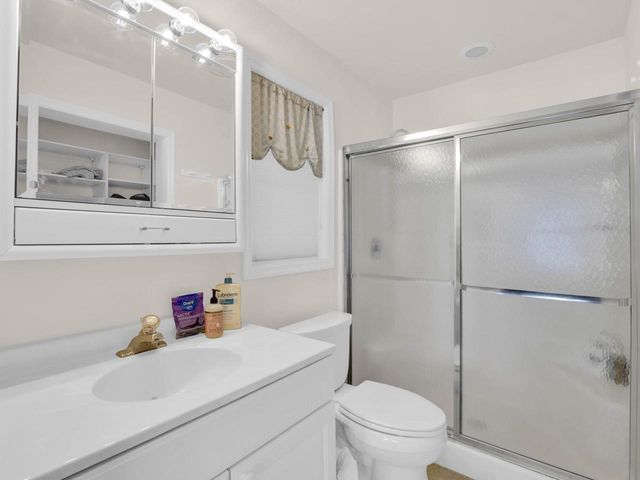 134 W Park DRIVE, Twin Lakes, WI 53181