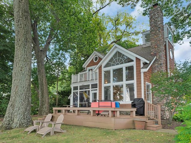 134 W Park DRIVE, Twin Lakes, WI 53181