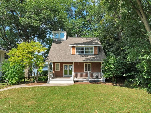134 W Park DRIVE, Twin Lakes, WI 53181