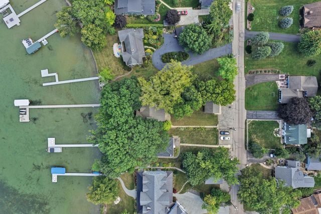 134 W Park DRIVE, Twin Lakes, WI 53181