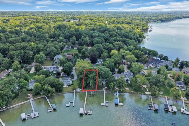 134 W Park DRIVE, Twin Lakes, WI 53181