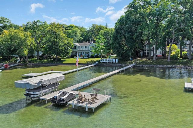 134 W Park DRIVE, Twin Lakes, WI 53181