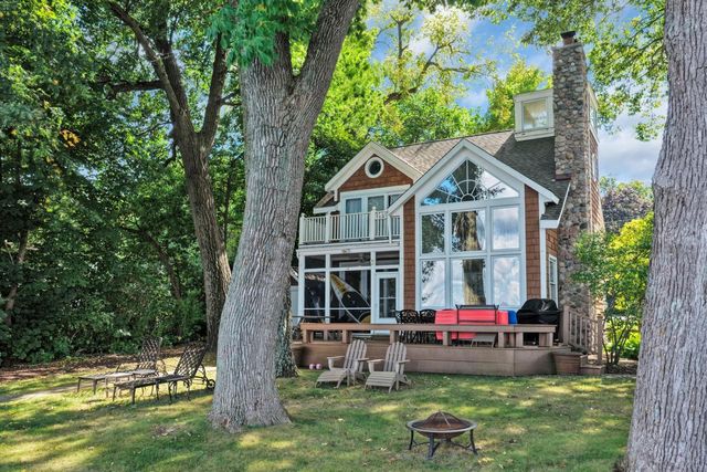 134 W Park DRIVE, Twin Lakes, WI 53181