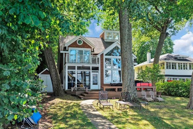 134 W Park DRIVE, Twin Lakes, WI 53181