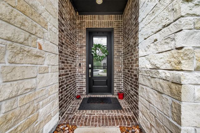 12719 Noble Fields Way, Cypress, TX 77433