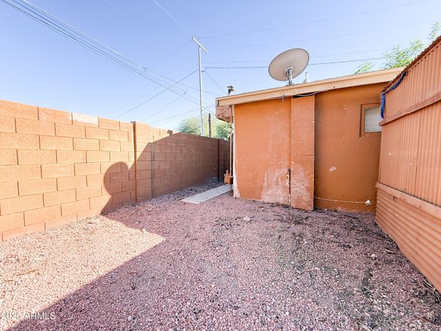 6014 W VISTA Avenue, Glendale, AZ 85301