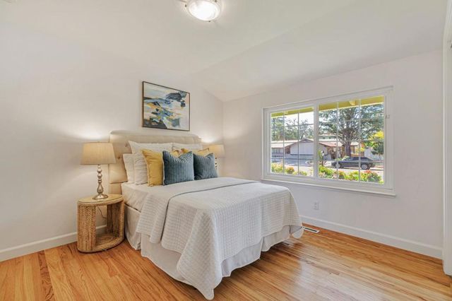 19437 Via Real Drive, Saratoga, CA 95070