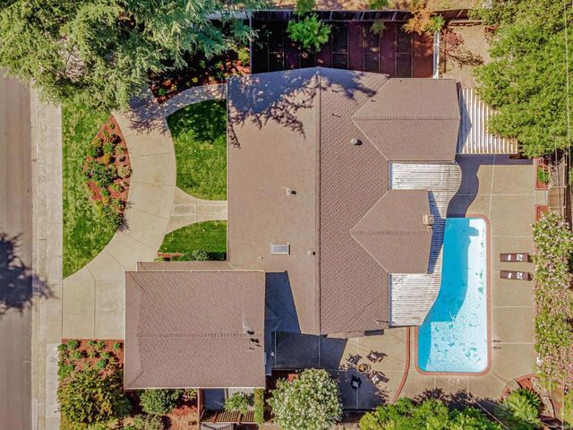 19437 Via Real Drive, Saratoga, CA 95070