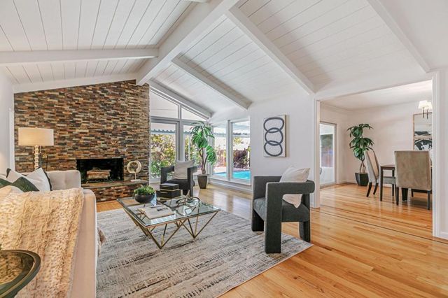 19437 Via Real Drive, Saratoga, CA 95070