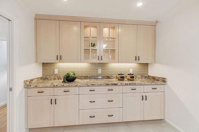 19437 Via Real Drive, Saratoga, CA 95070