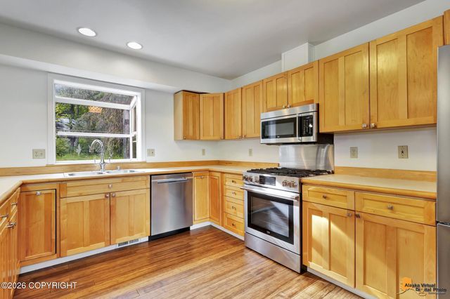 7050 E 99th Avenue, Anchorage, AK 99507