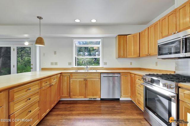 7050 E 99th Avenue, Anchorage, AK 99507