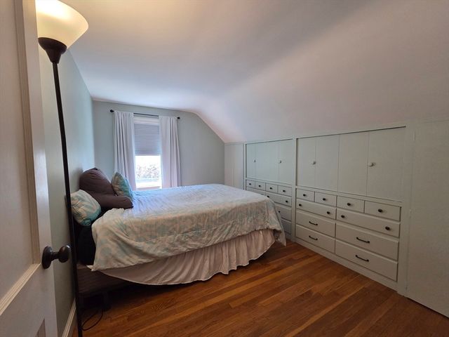 10 Marion St, Wilmington, MA 01887