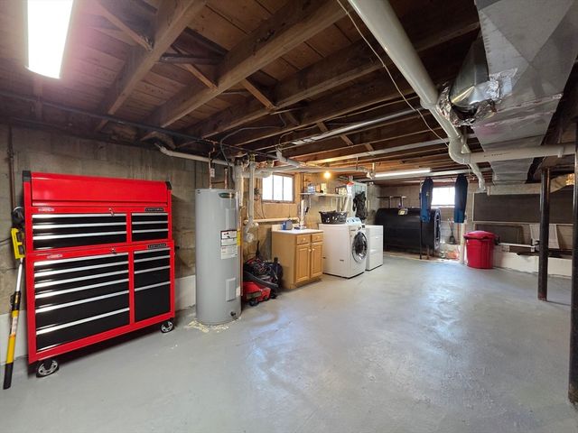 10 Marion St, Wilmington, MA 01887