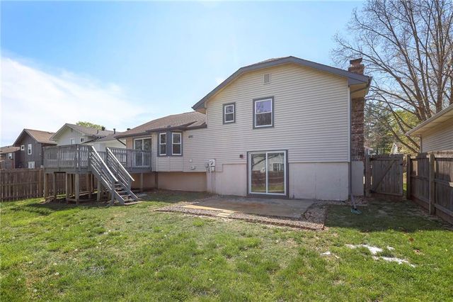 6900 E 140th Place, Grandview, MO 64030