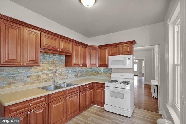 531 WEISER ST, Reading, PA 19601