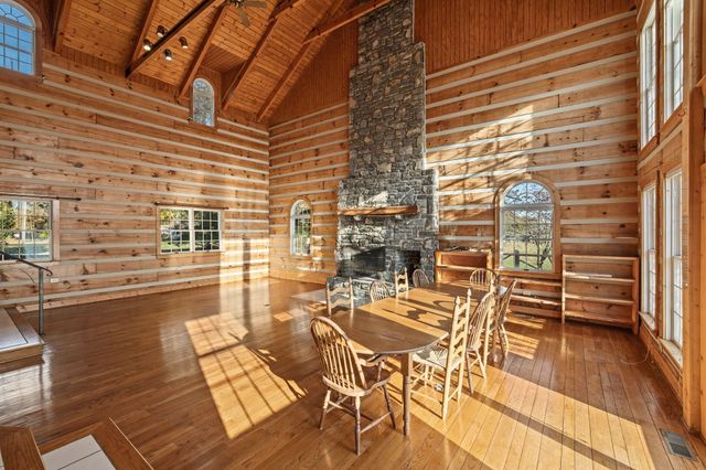 2301 Rock Creek Rd, Estill Springs, TN 37330