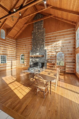 2301 Rock Creek Rd, Estill Springs, TN 37330