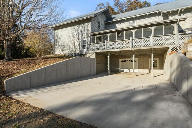 2301 Rock Creek Rd, Estill Springs, TN 37330
