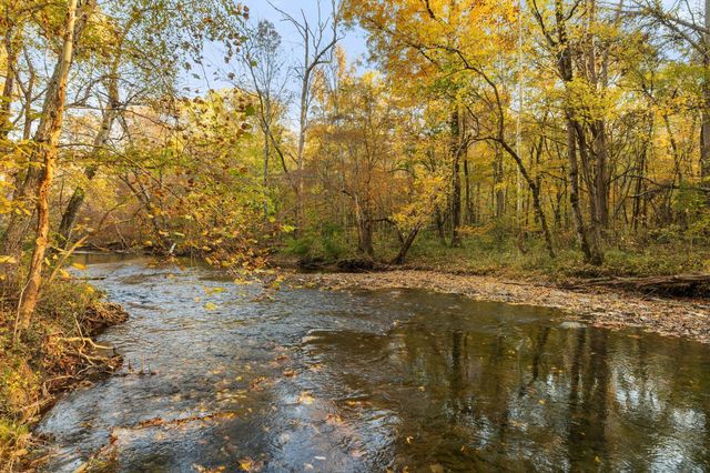 2301 Rock Creek Rd, Estill Springs, TN 37330