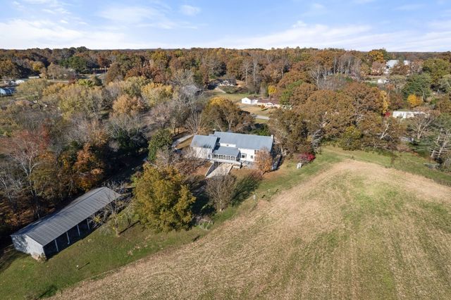 2301 Rock Creek Rd, Estill Springs, TN 37330