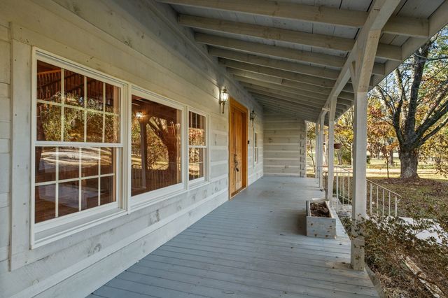 2301 Rock Creek Rd, Estill Springs, TN 37330