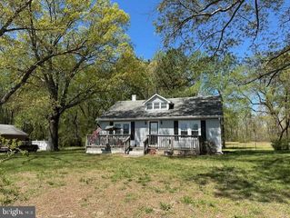 26452 SIGNBOARD RD, Ruther Glen, VA 22546