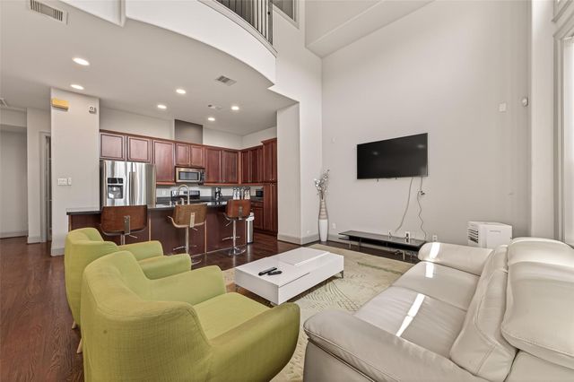 2927 Pease Street, Houston, TX 77003