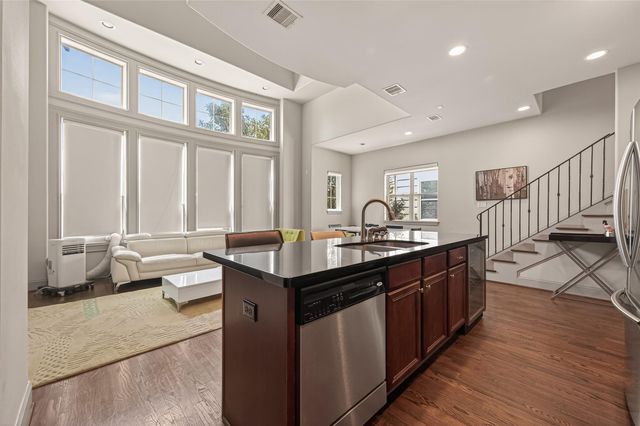 2927 Pease Street, Houston, TX 77003