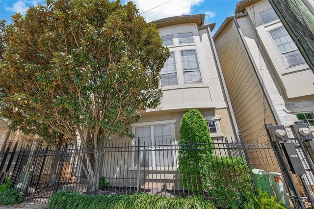 2927 Pease Street, Houston, TX 77003