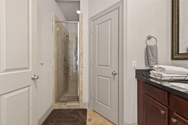 2927 Pease Street, Houston, TX 77003