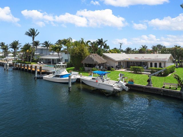 3 Sabal Island Dr, Ocean Ridge, FL 33435