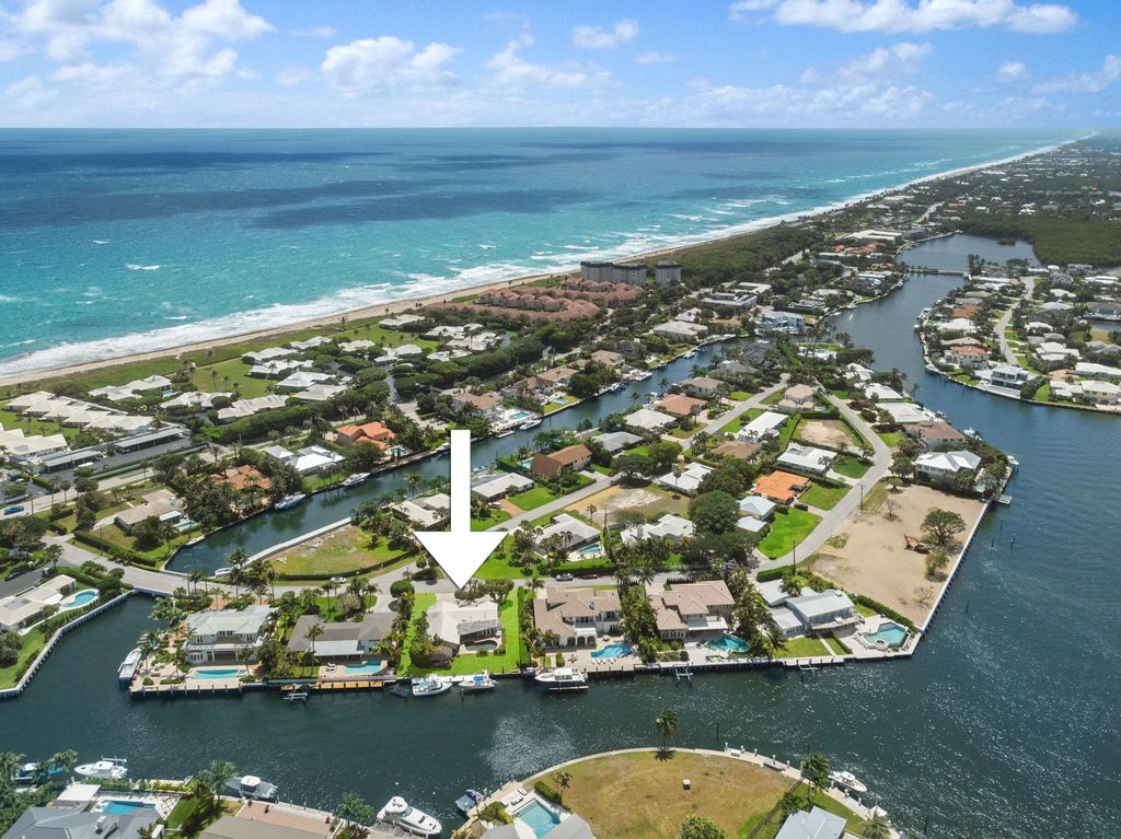 3 Sabal Island Dr, Ocean Ridge, FL 33435