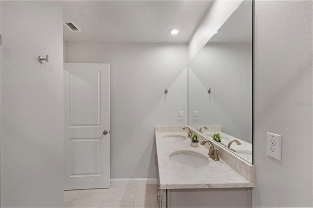 19431 MONARCH WIND WAY, Lutz, FL 33558
