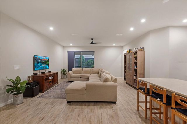 19431 MONARCH WIND WAY, Lutz, FL 33558